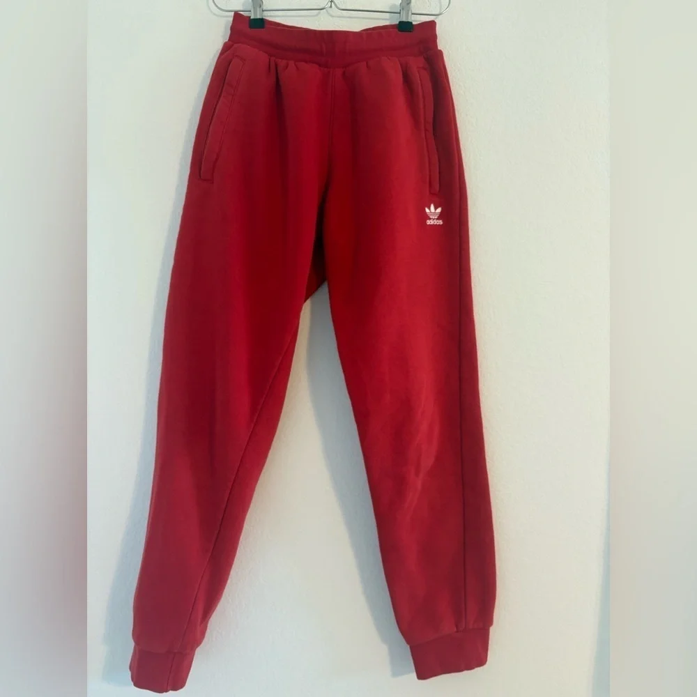 adidas originals essentials